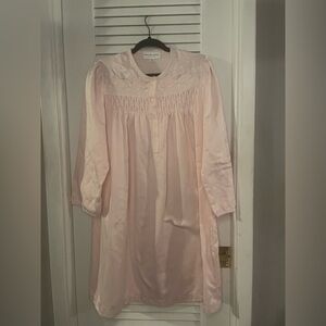 Miss Elaine Petite Small PS, Pink Long Sleeved Nightgown/ Housedress
